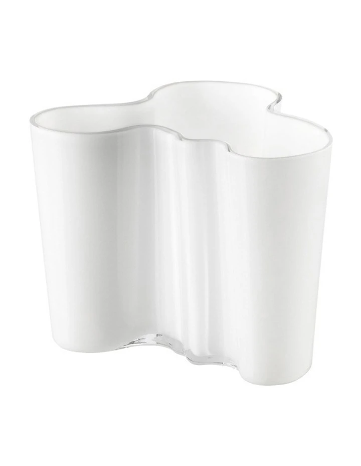 IITTALA Alvar Aalto 12cm Glass Vase White 1 IITTALA Alvar Aalto 12cm Glass Vase White