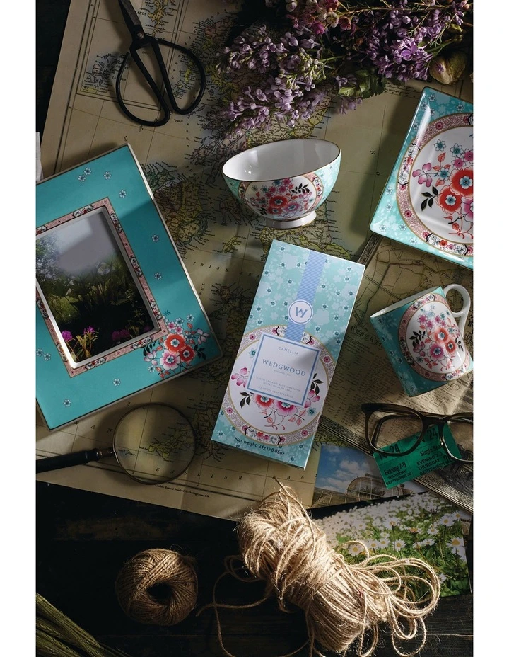 Wedgwood Wonderlust 14.5cm Camellia Tray 2 Wedgwood Wonderlust 14.5cm Camellia Tray - Image 2