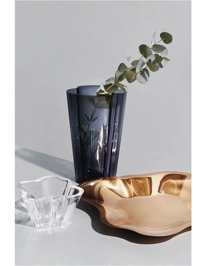 IITTALA Alvar Aalto 22cm Glass Vase Rain 2 IITTALA Alvar Aalto 22cm Glass Vase Rain - Image 2