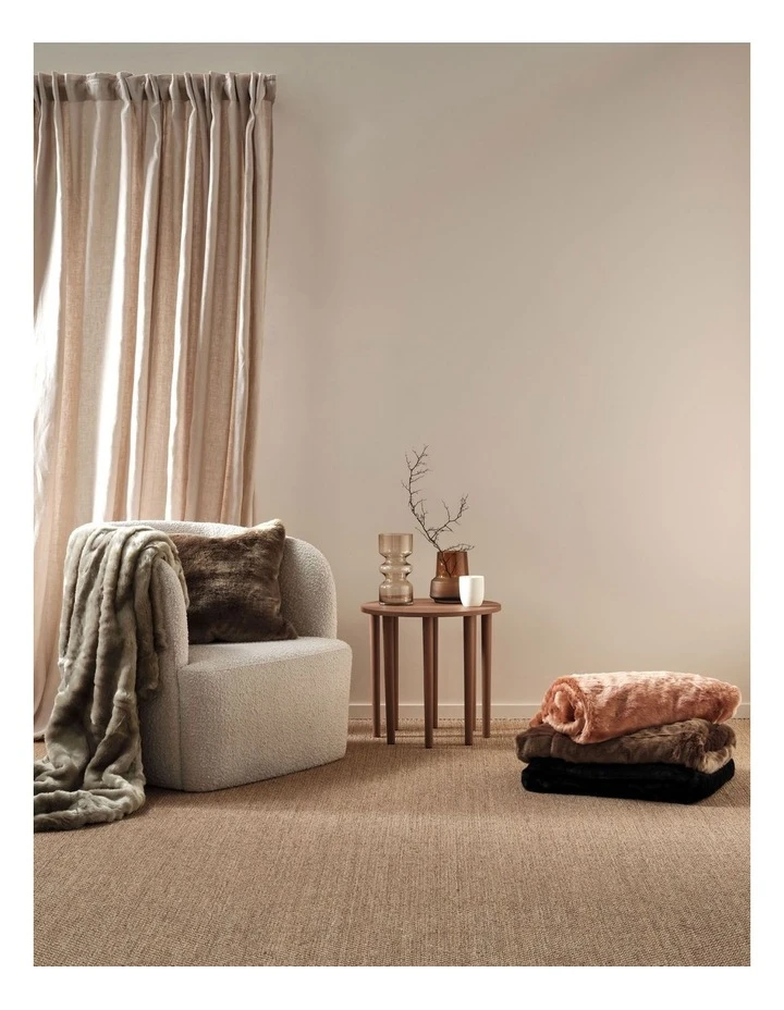 Linen House Selma Throw 3 Linen House Selma Throw - Image 3