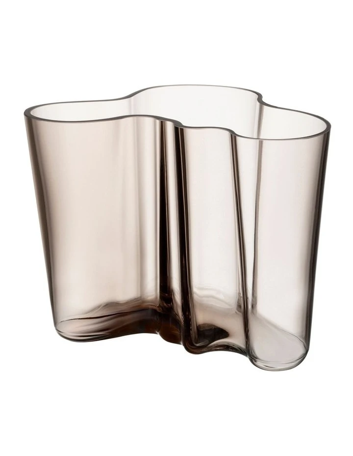 IITTALA Alvar Aalto Collection 16cm Glass Vase Linen 1 IITTALA Alvar Aalto Collection 16cm Glass Vase Linen