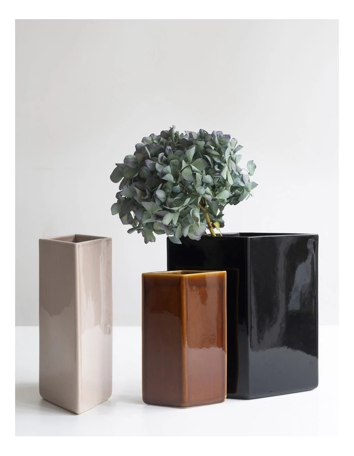 IITTALA Ruutu 18cm Glass Vase Brown 3 IITTALA Ruutu 18cm Glass Vase Brown - Image 3