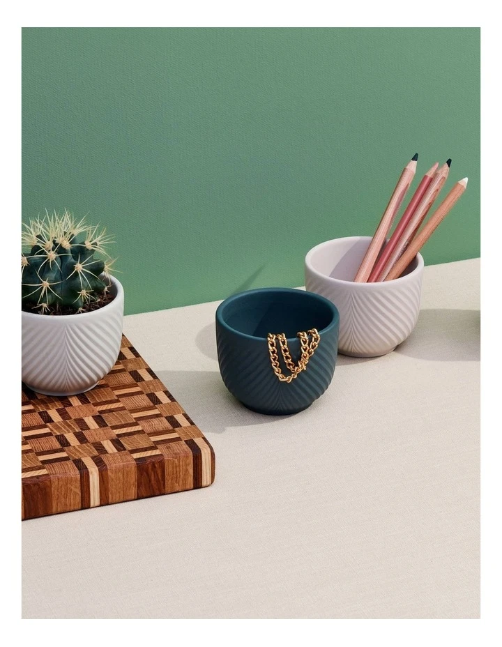 Wedgwood Folia 8cm Mini Pots White 3 Wedgwood Folia 8cm Mini Pots White - Image 3