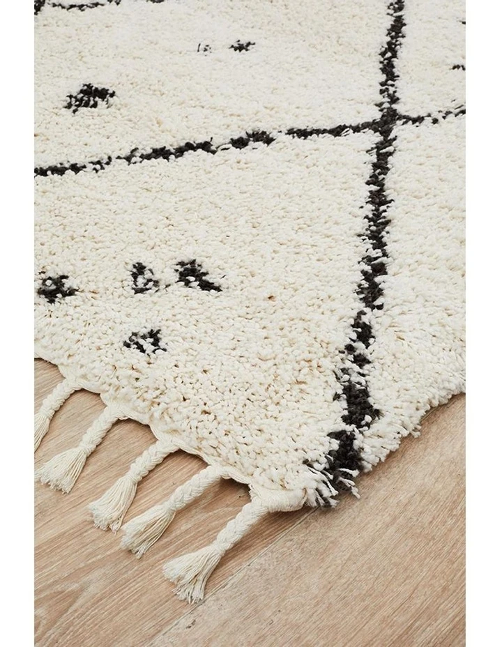 Rug Culture Saffron 44 White Rug 5 Rug Culture Saffron 44 White Rug - Image 5