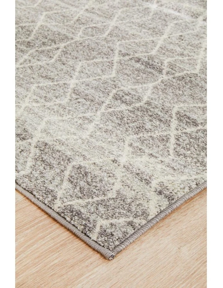Rug Culture Evoke Remy Silver Transitional Runner Rug 2 Rug Culture Evoke Remy Silver Transitional Runner Rug - Image 2