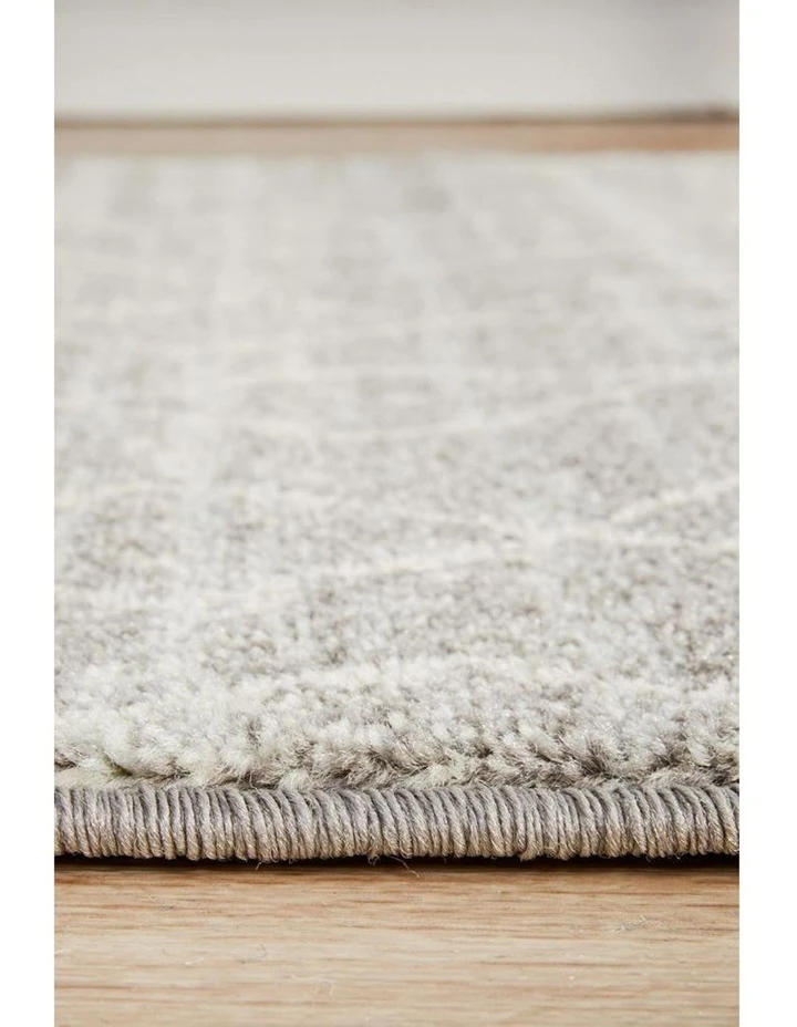 Rug Culture Evoke Remy Silver Transitional Runner Rug 4 Rug Culture Evoke Remy Silver Transitional Runner Rug - Image 4