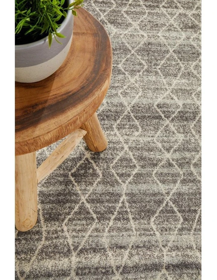 Rug Culture Evoke Remy Silver Transitional Runner Rug 5 Rug Culture Evoke Remy Silver Transitional Runner Rug - Image 5