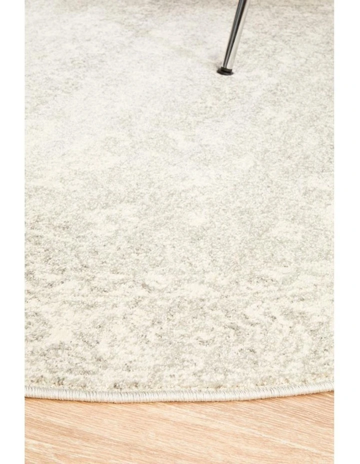 Rug Culture Evoke Shine Silver Transitional Round Rug 2 Rug Culture Evoke Shine Silver Transitional Round Rug - Image 2