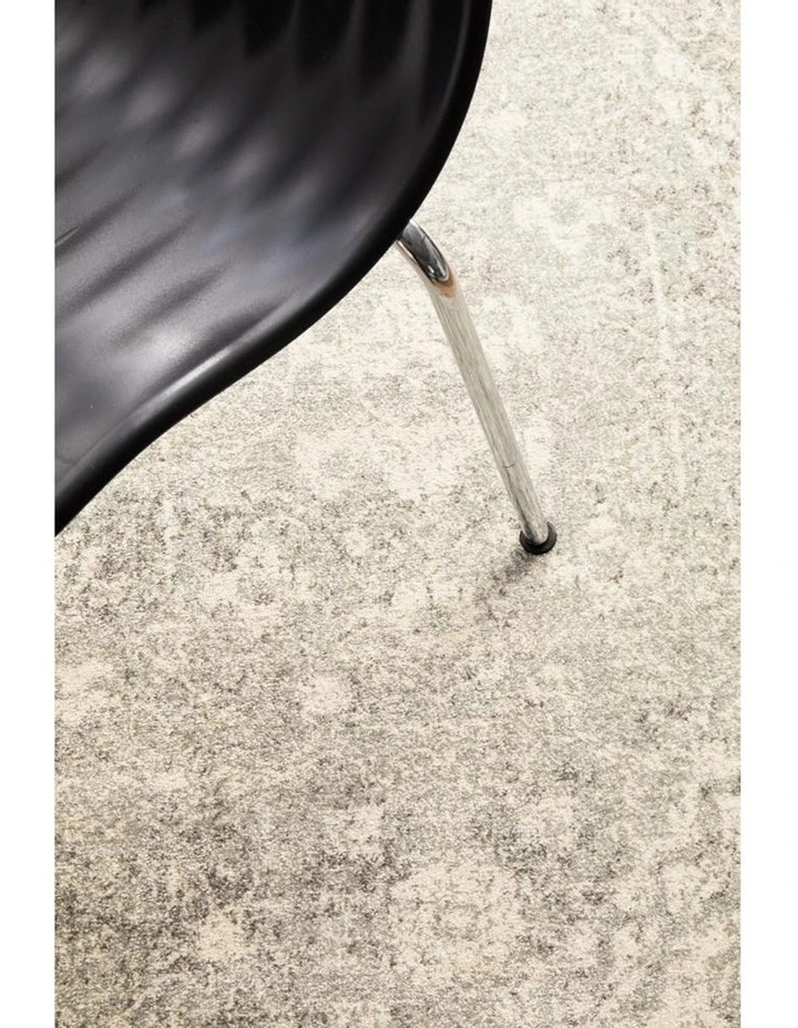 Rug Culture Evoke Shine Silver Transitional Round Rug 5 Rug Culture Evoke Shine Silver Transitional Round Rug - Image 5