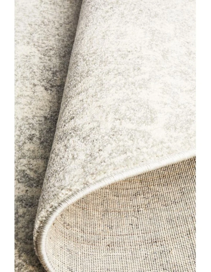 Rug Culture Evoke Shine Silver Transitional Round Rug 6 Rug Culture Evoke Shine Silver Transitional Round Rug - Image 6