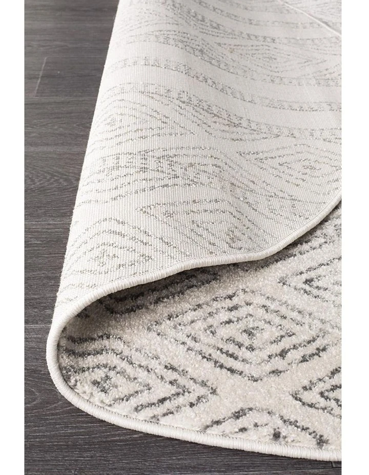 Rug Culture Oasis Salma White And Grey Tribal Round Rug 4 Rug Culture Oasis Salma White And Grey Tribal Round Rug - Image 4