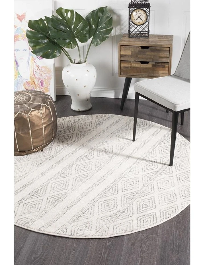 Rug Culture Oasis Salma White And Grey Tribal Round Rug 5 Rug Culture Oasis Salma White And Grey Tribal Round Rug - Image 5