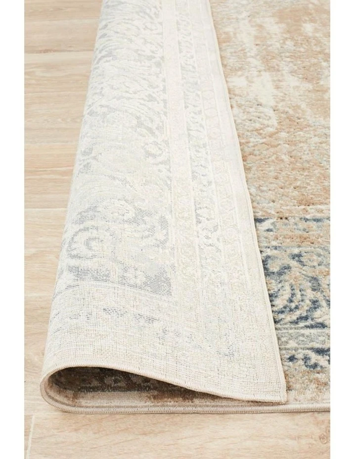 Rug Culture Providence Esquire Hallmark Traditional Cream Rug 3 Rug Culture Providence Esquire Hallmark Traditional Cream Rug - Image 3
