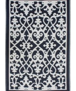 Fab Habitat 150x240 cmFolded Recycled Plastic Outdoor Rug Waterproof reversible Venice Black and Cream