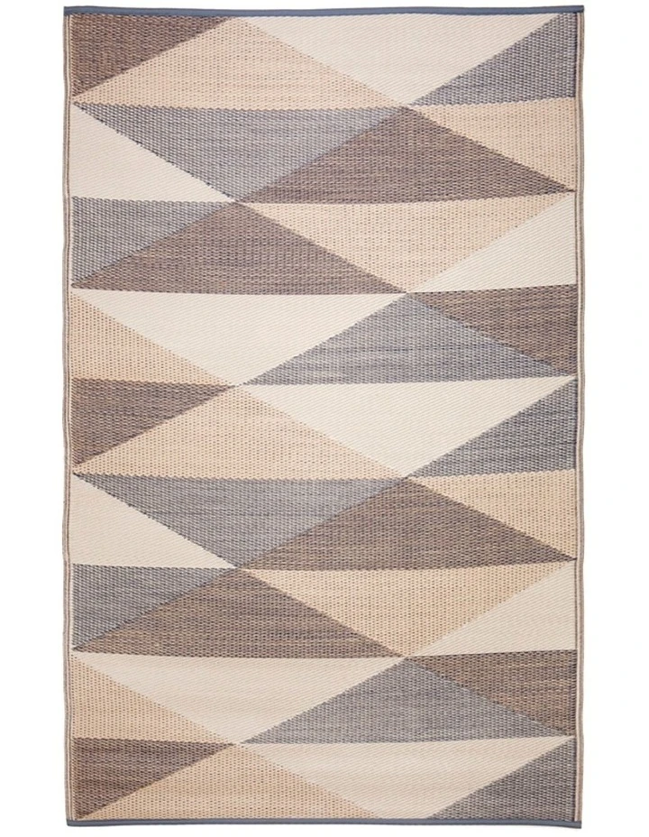 Fab Habitat 120x179cm Monaco Champagne Beige Recycled Plastic Outdoor Rug and Mat 2 Fab Habitat 120x179cm Monaco Champagne Beige Recycled Plastic Outdoor Rug and Mat - Image 2