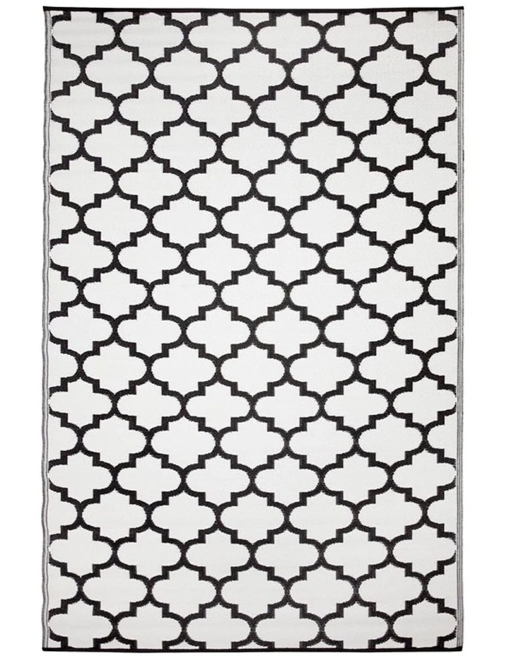 Fab Habitat 180x270 cm Recycled Plastic Outdoor Rug and Mat Tangier Black and White 2 Fab Habitat 180x270 cm Recycled Plastic Outdoor Rug and Mat Tangier Black and White - Image 2