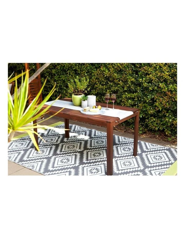 Fab Habitat 180x270cm Valencia Recycled Plastic Outdoor Rug and Mat 4 Fab Habitat 180x270cm Valencia Recycled Plastic Outdoor Rug and Mat - Image 4