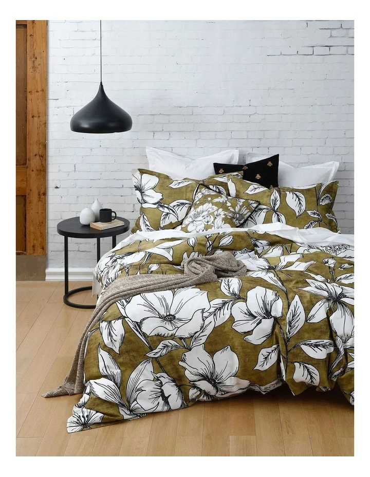 M.M Linen Hally Cushion in Multi 3 M.M Linen Hally Cushion in Multi - Image 3