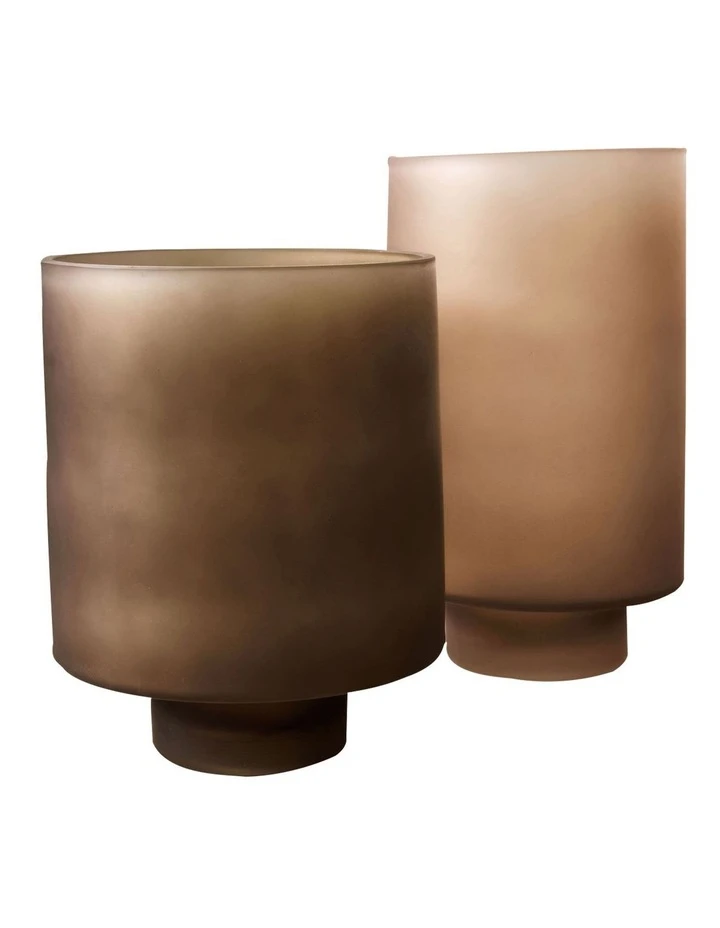 Linen House Romano Vase 20cm In Olive 2 Linen House Romano Vase 20cm In Olive - Image 2