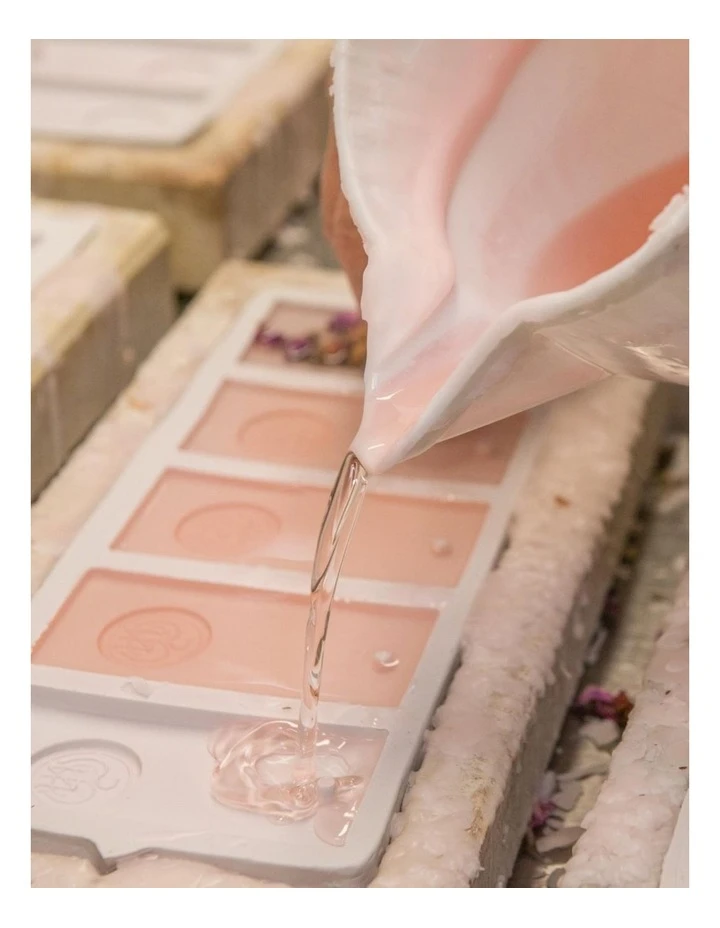 Santa Maria Novella Rose Wax Tablets 2 Santa Maria Novella Rose Wax Tablets - Image 2