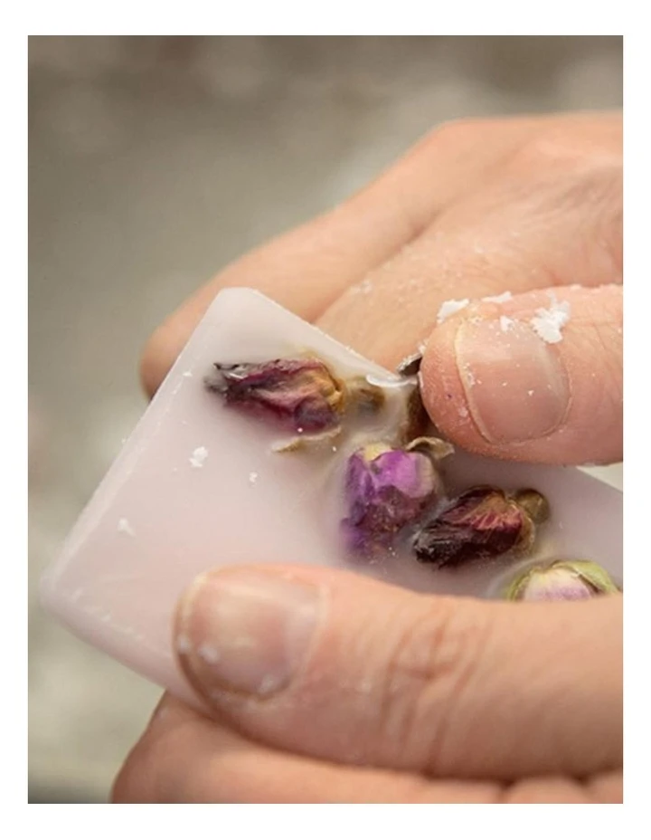 Santa Maria Novella Rose Wax Tablets 3 Santa Maria Novella Rose Wax Tablets - Image 3