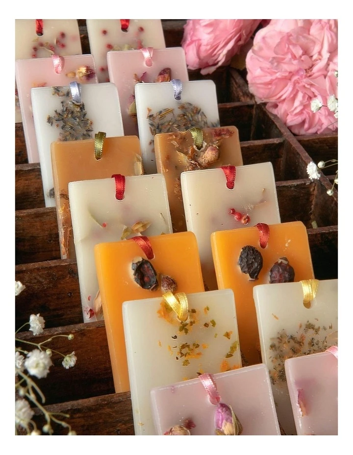 Santa Maria Novella Freesia Wax Tablets 5 Santa Maria Novella Freesia Wax Tablets - Image 5